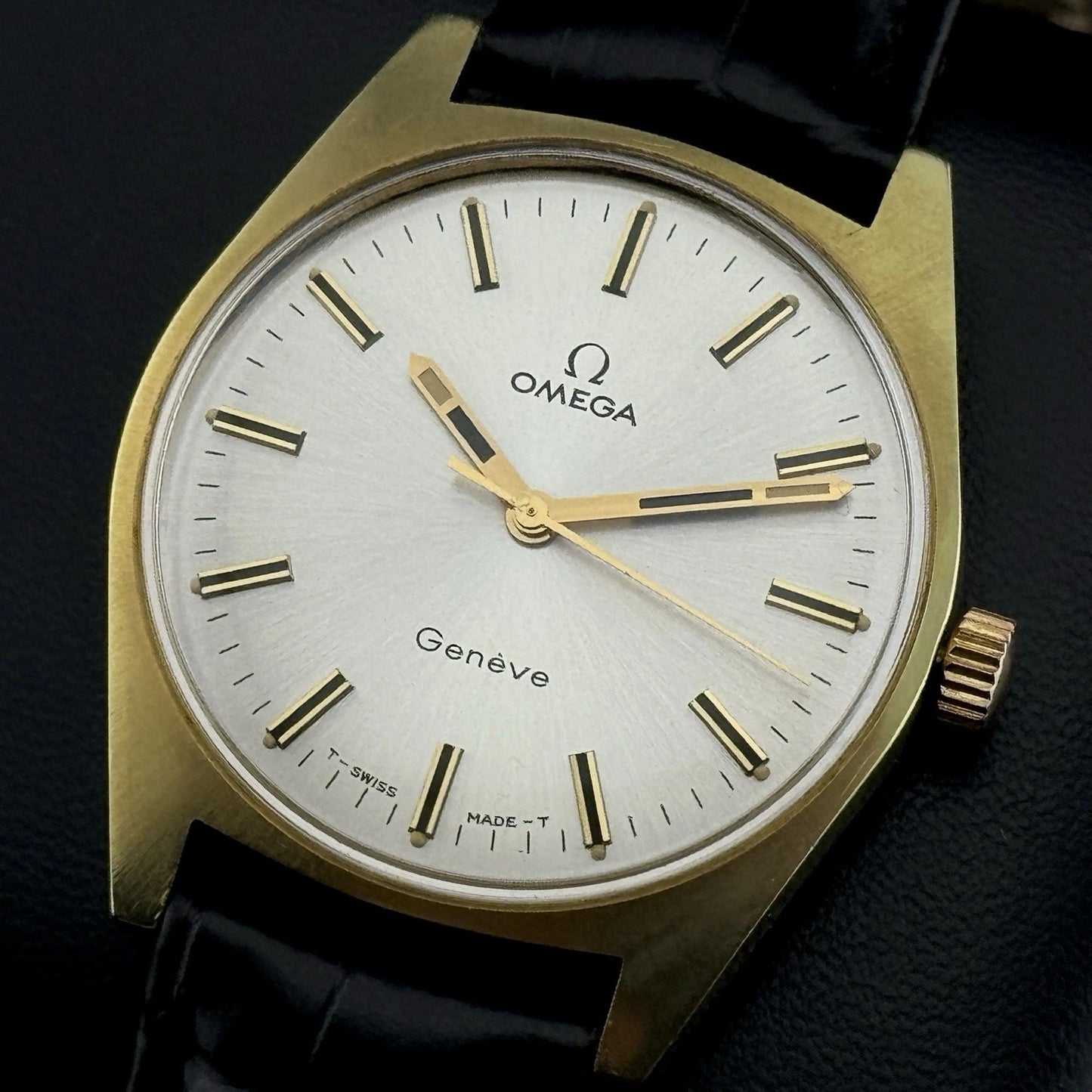 OMEGA Genève Gold Mint Perfect Condition Serviced [REF. 135.041]